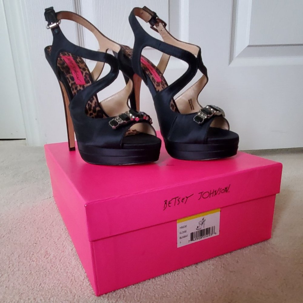 Size7 Betsey Johnson Blk Satin Eloise Dress Sandal